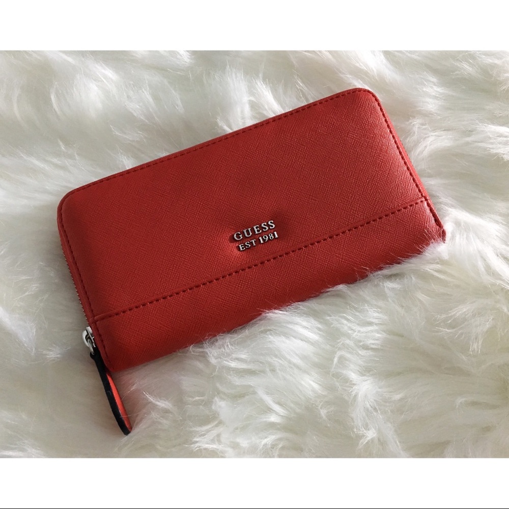 GUESS Cate Pebbled Red Lipstick Slim Zip Wallet